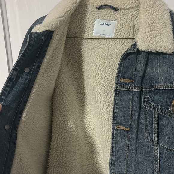 Old Navy Sherpa-Lined Non-Stretch Jean Jacket - Picture 2 of 3